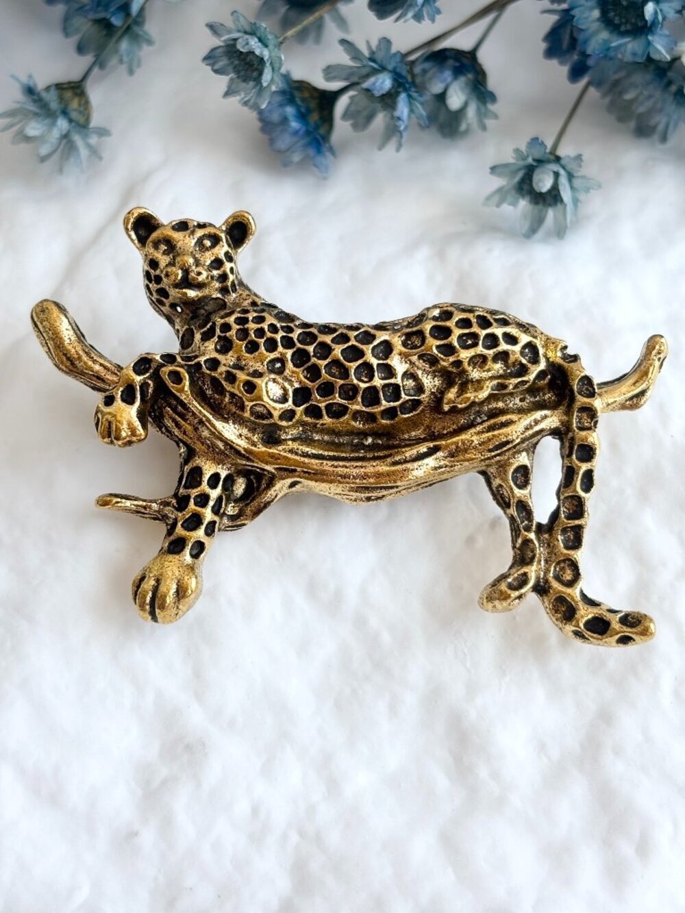 Leopard Figural Gold Toned Textured Vintage Inspired Brooch Pin